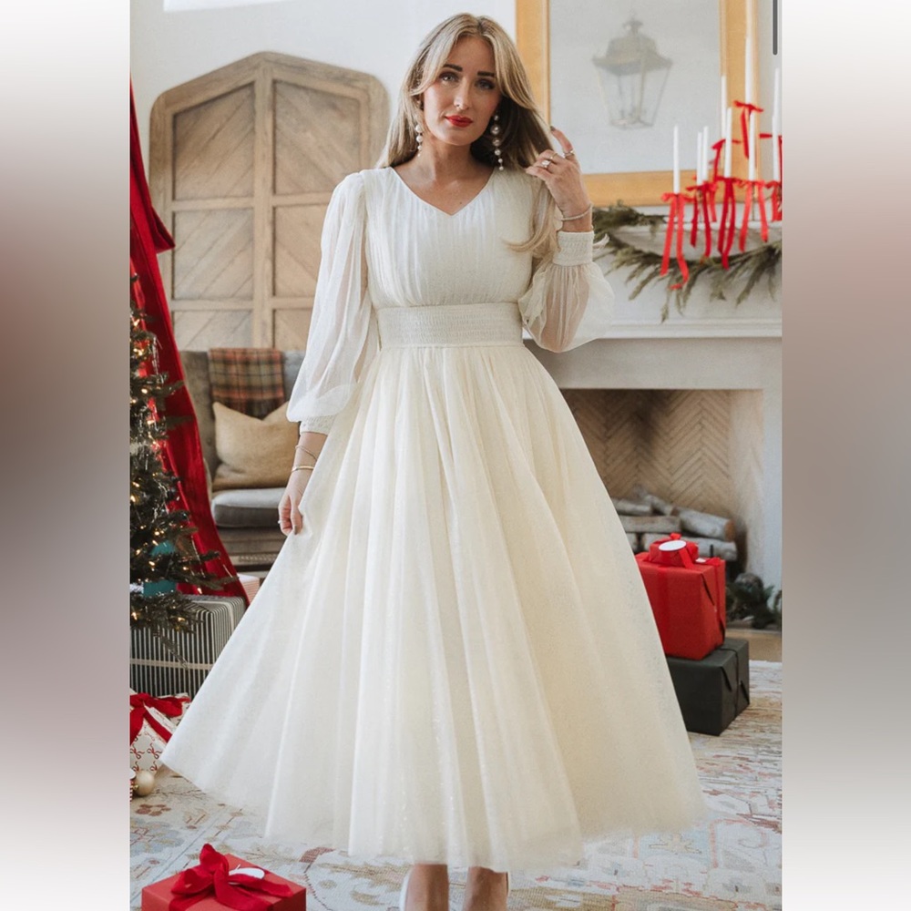 Ivy City Co Cream Long Sleeve Dress